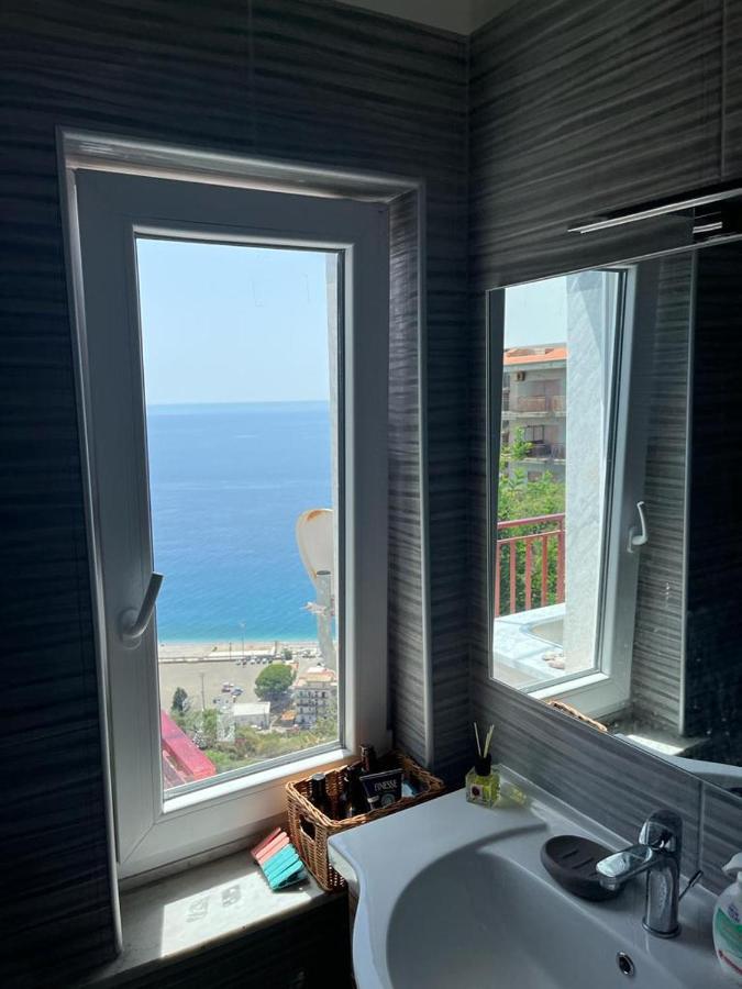 Appartement Casa Vacanze Luna à Letojanni Extérieur photo