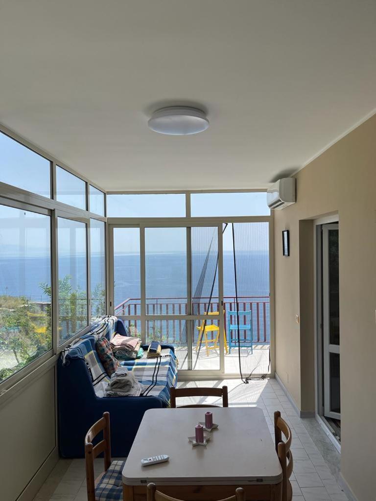 Appartement Casa Vacanze Luna à Letojanni Extérieur photo
